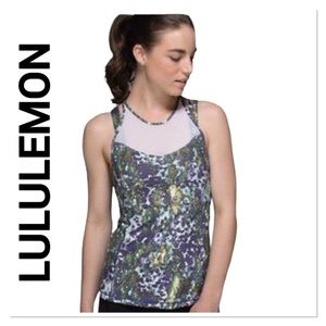 Lululemon ~ Running in the city floral tank